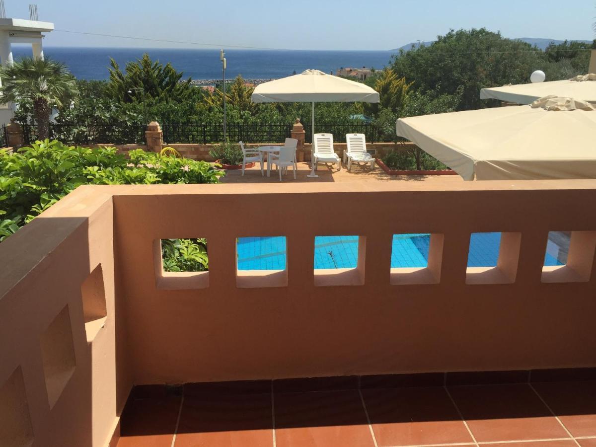 Toulipa Rooms Agia Ermioni Exterior photo