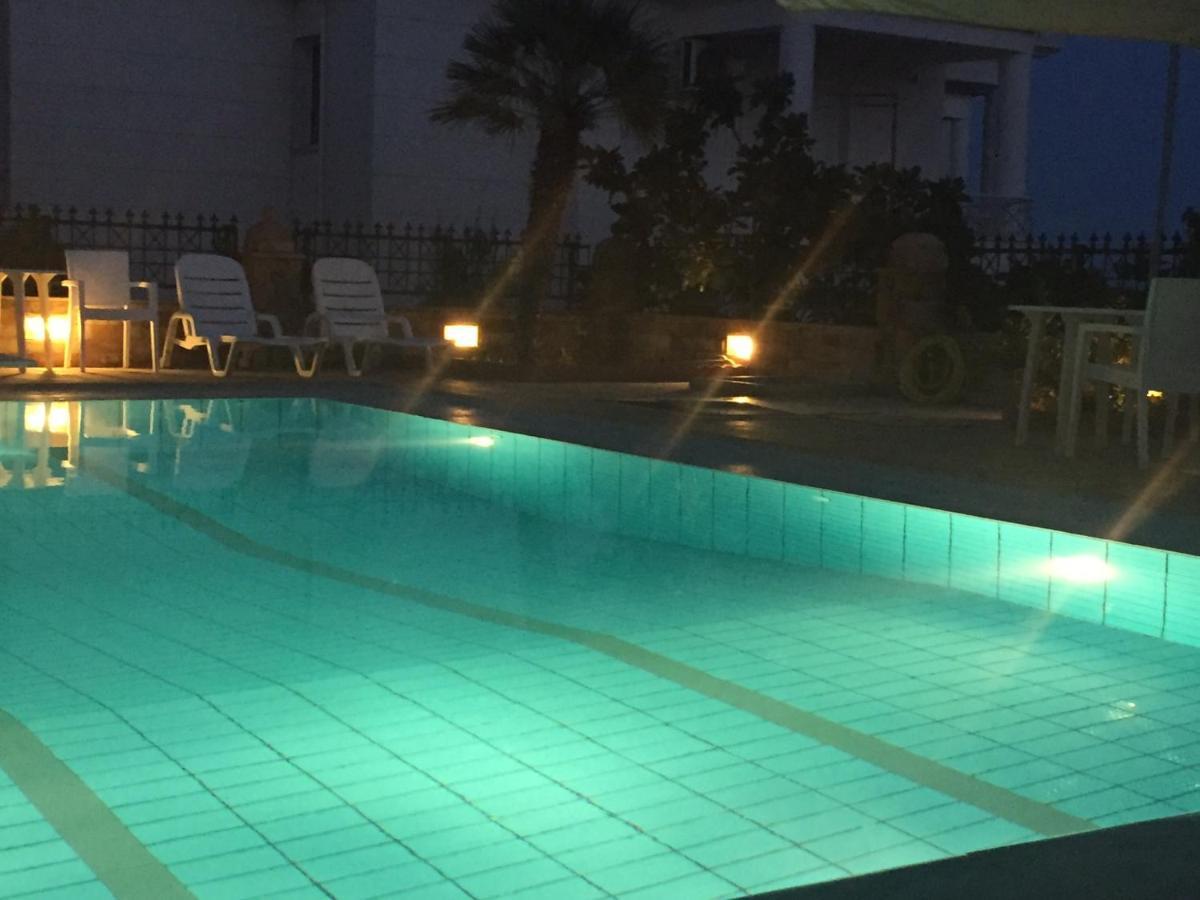 Toulipa Rooms Agia Ermioni Exterior photo