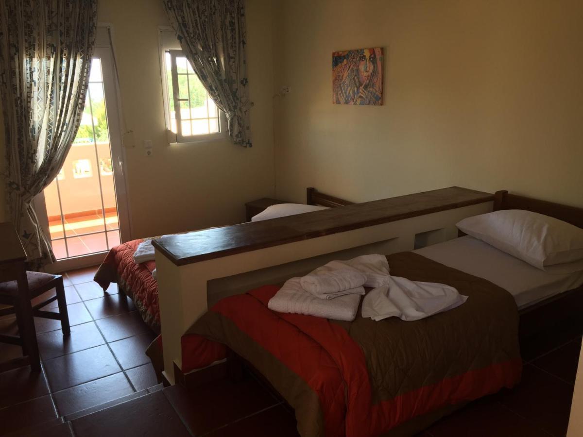 Toulipa Rooms Agia Ermioni Exterior photo