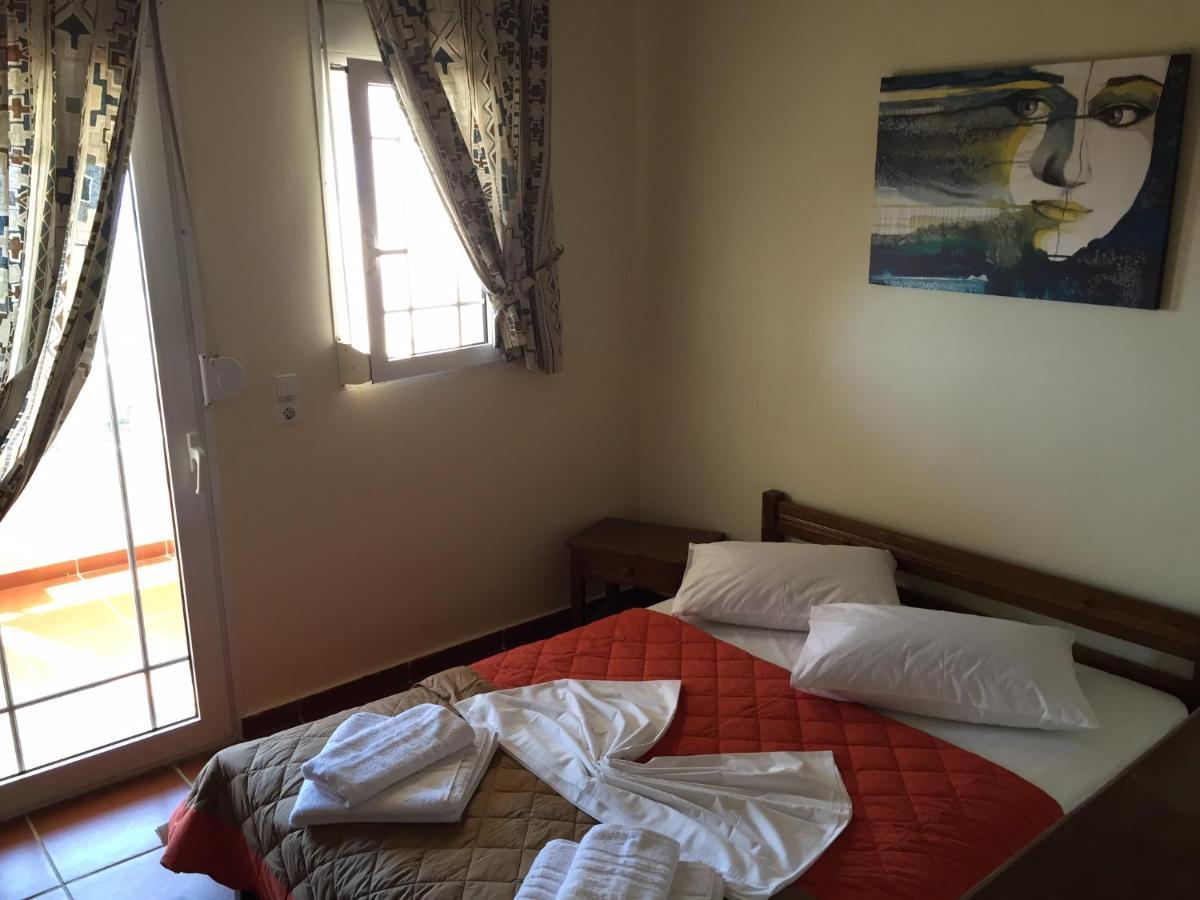 Toulipa Rooms Agia Ermioni Exterior photo