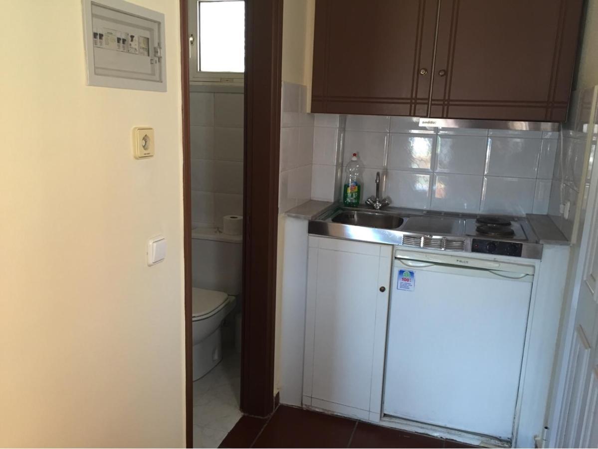 Toulipa Rooms Agia Ermioni Exterior photo