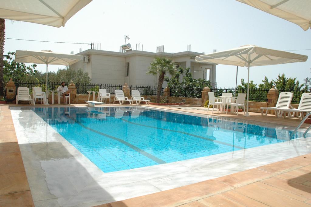 Toulipa Rooms Agia Ermioni Exterior photo
